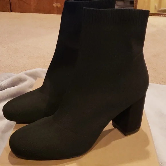 New MIA black stretch heels booties, size 9.5 - Picture 1 of 6